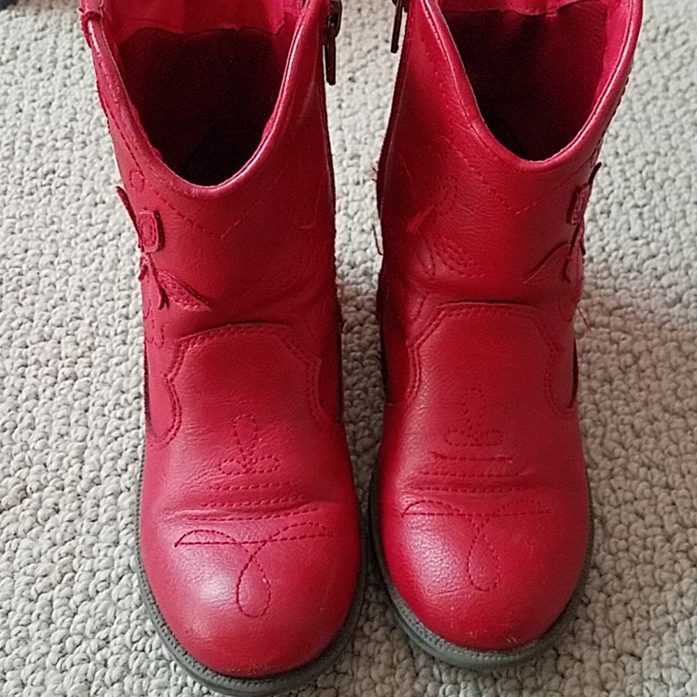 Red cowboy/cowgirl boots